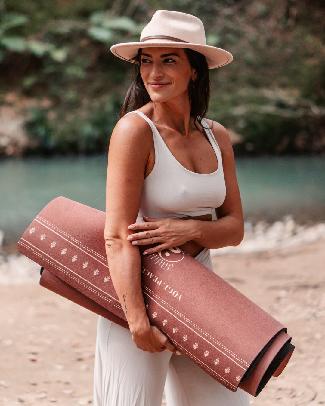 Autumn Yoga Rituals: Nature, Stillness & Breath - Yogi Peace Club