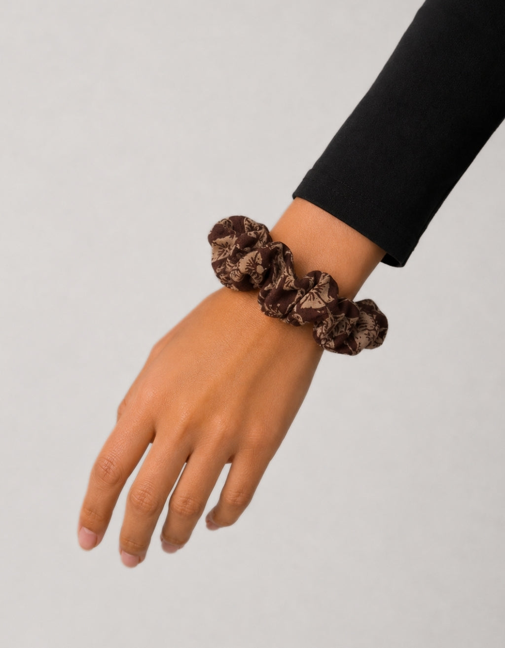Yoga Scrunchie - Shanti Choc