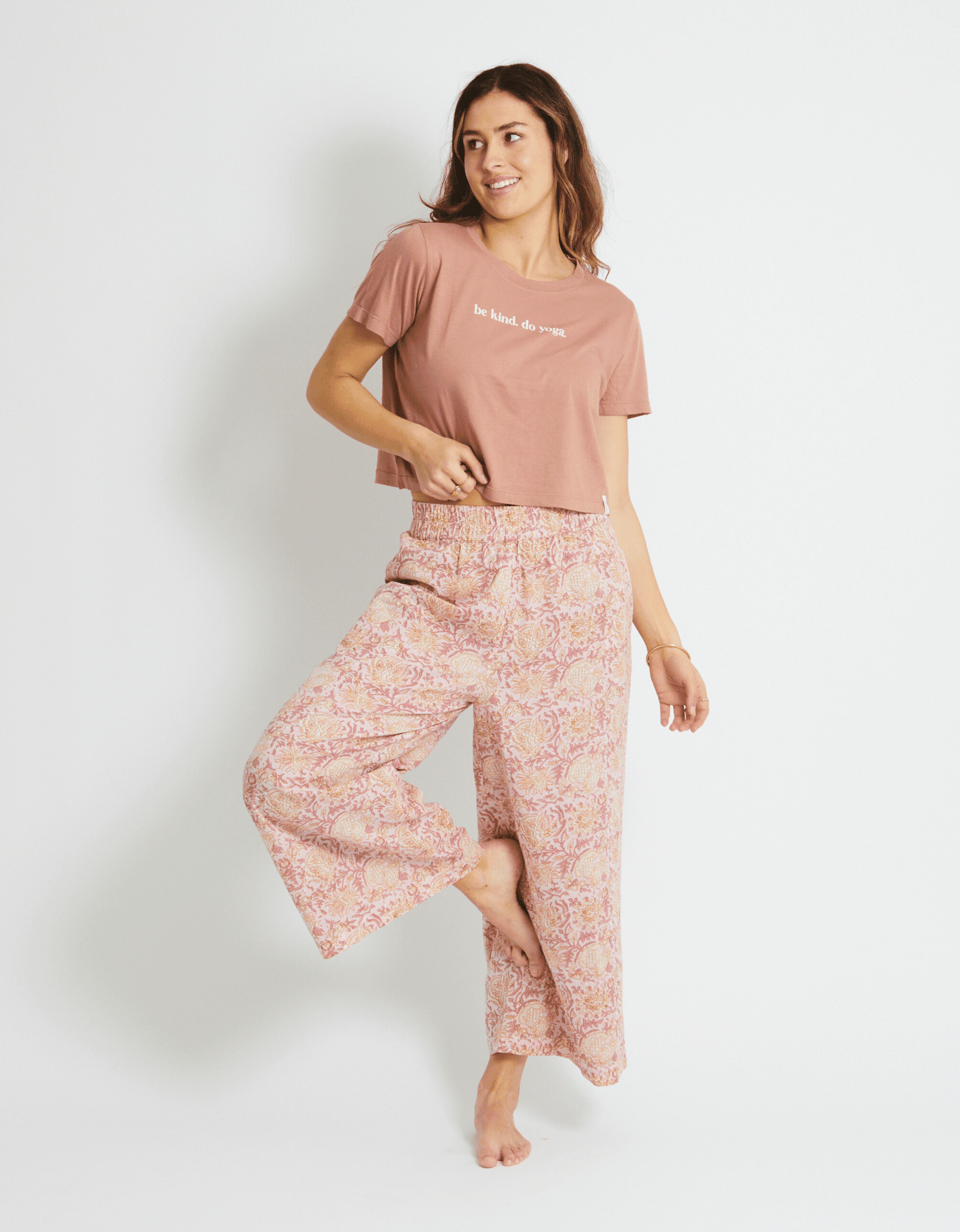 Be Kind Crop Tee - Clay - Yogi Peace Club - YOGA CLOTHING