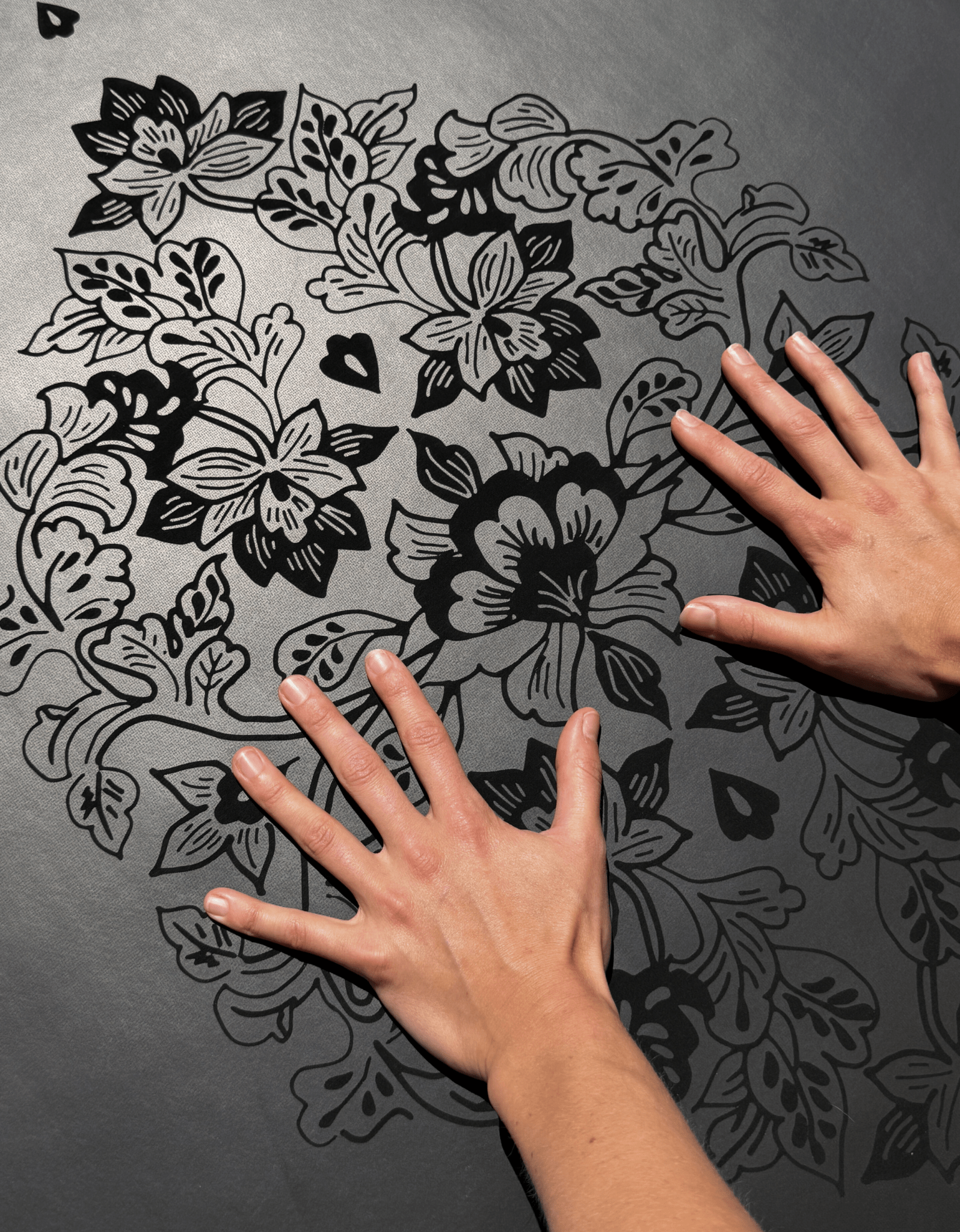 DELUXE LOTUS BLACK MAT 5 MM - Yogi Peace Club - DELUXE YOGA MAT