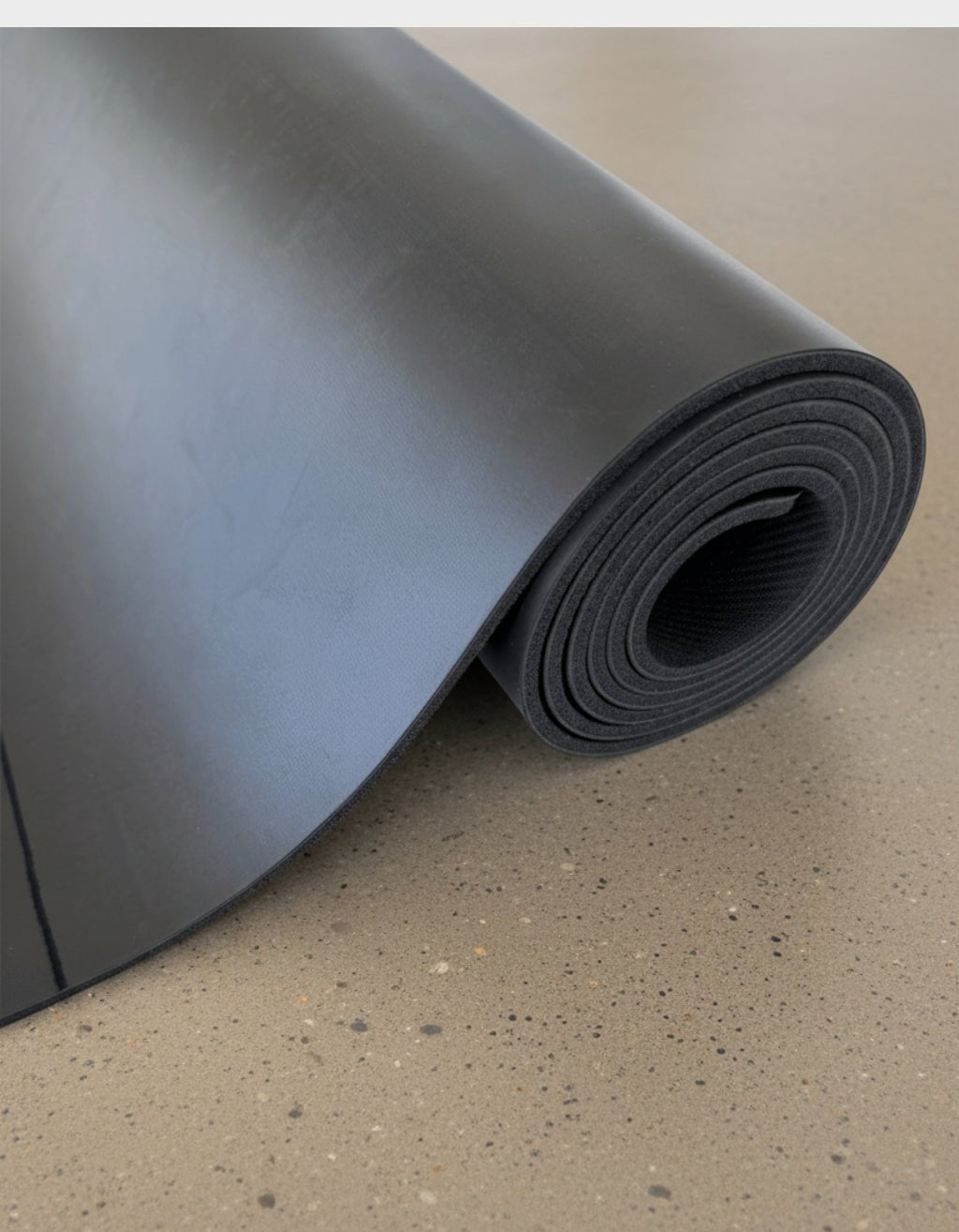 Deluxe Yoga Mat + Block Pack - Lotus Black 5 mm - Yogi Peace Club - YOGA MAT PACK