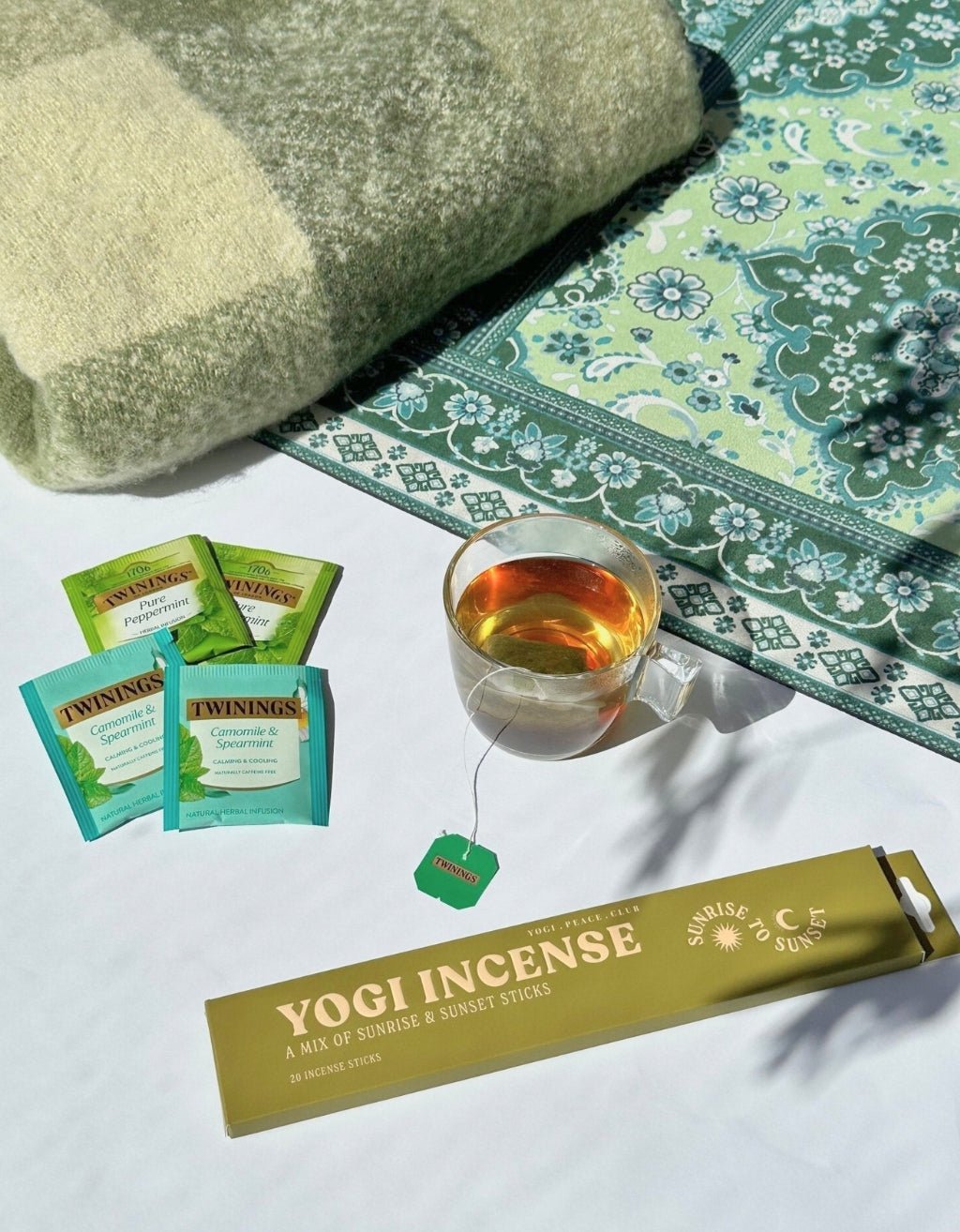 PACKS - TWININGS YOGA - Yogi Peace Club