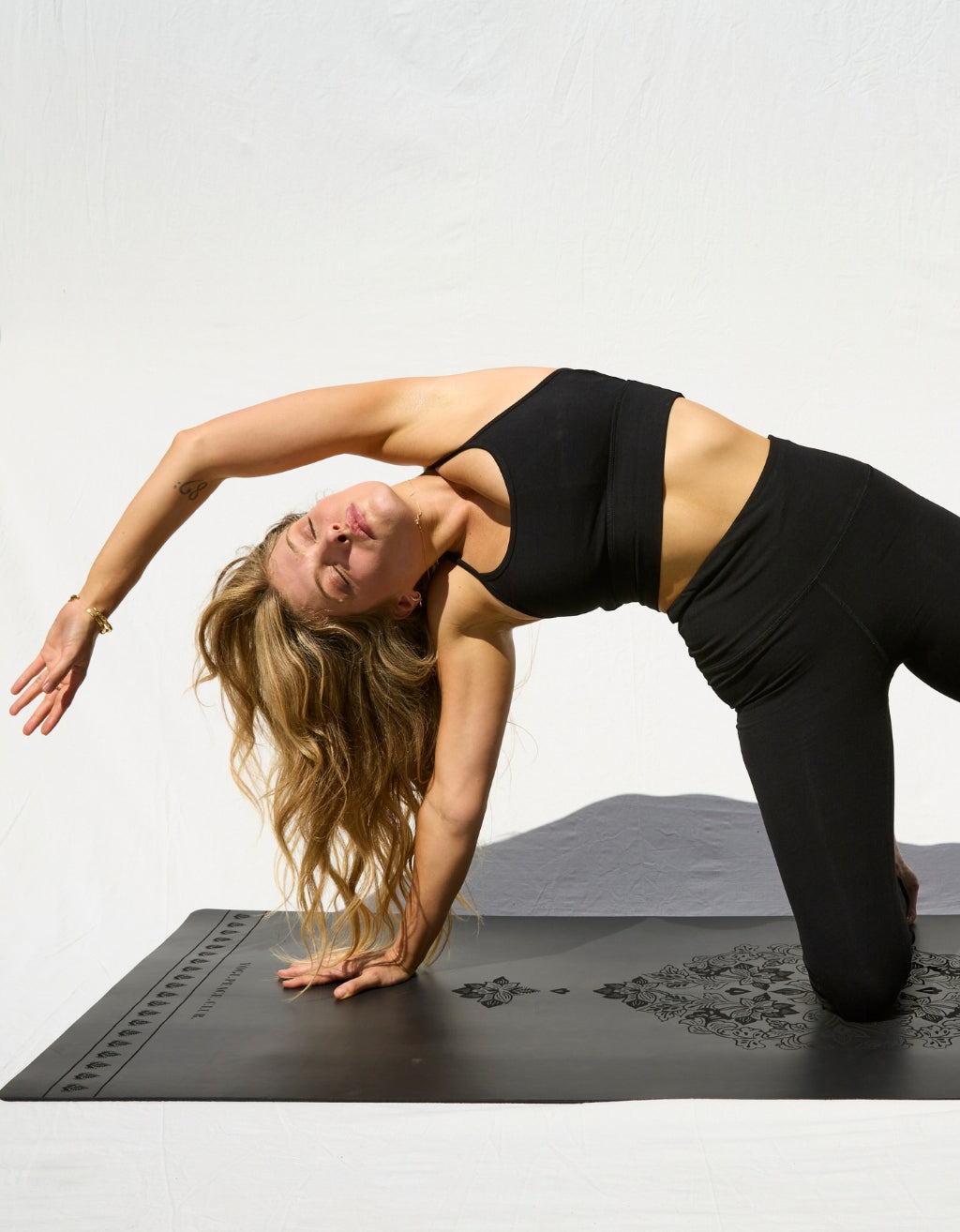 Deluxe Lotus Black Mat 5 mm
