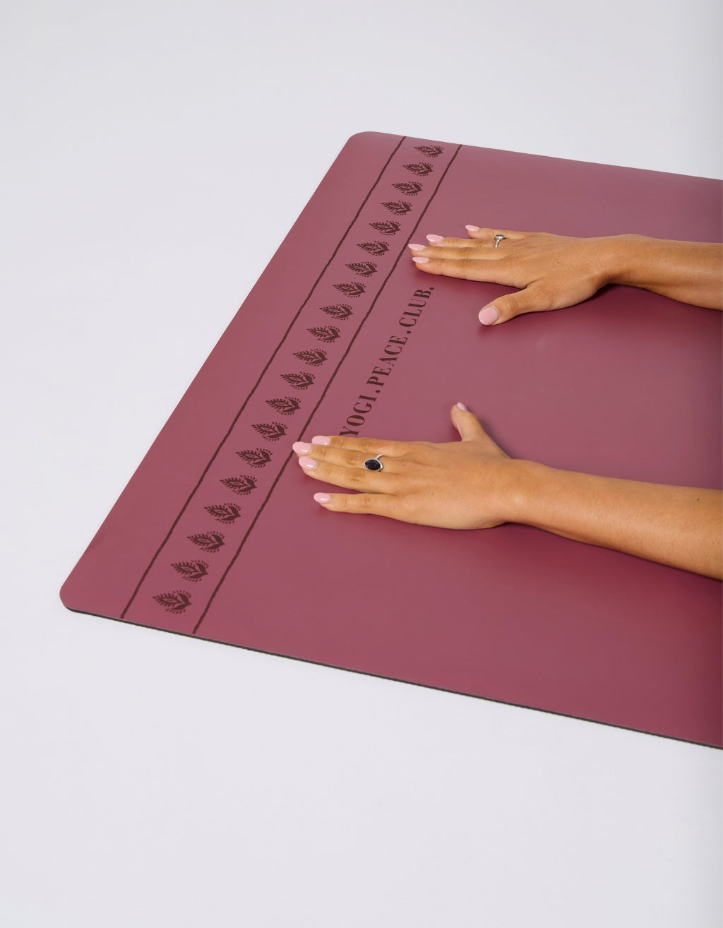 Deluxe Lotus Mulberry Yoga Mat 5 mm