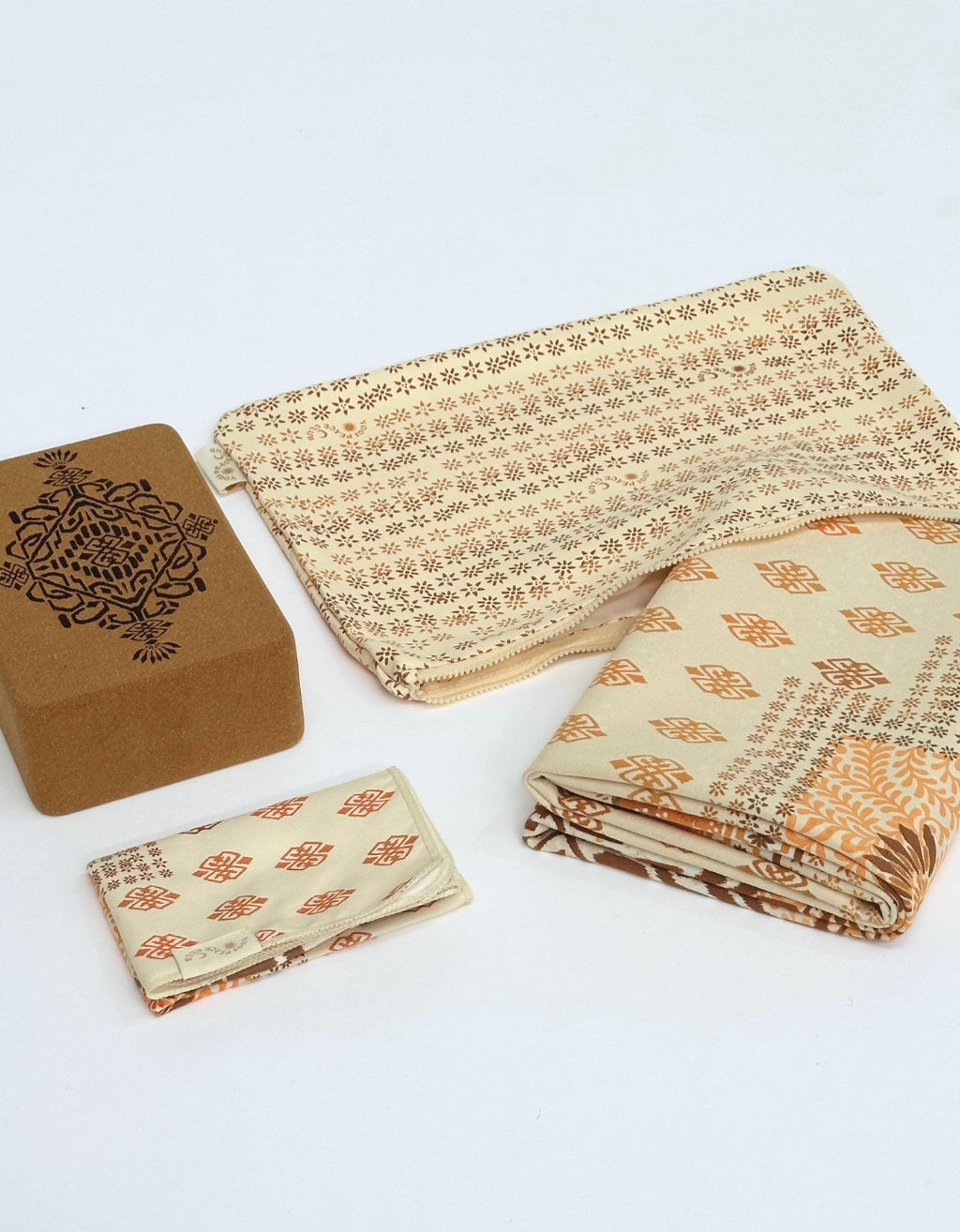 Travel Yoga Mat Bundle - Honey Nomad 1mm