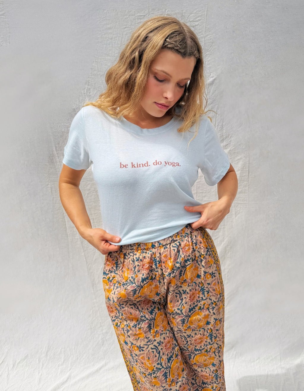 Be Kind Do Yoga Crop Tee - Cloud - Yogi Peace Club - Yoga Top
