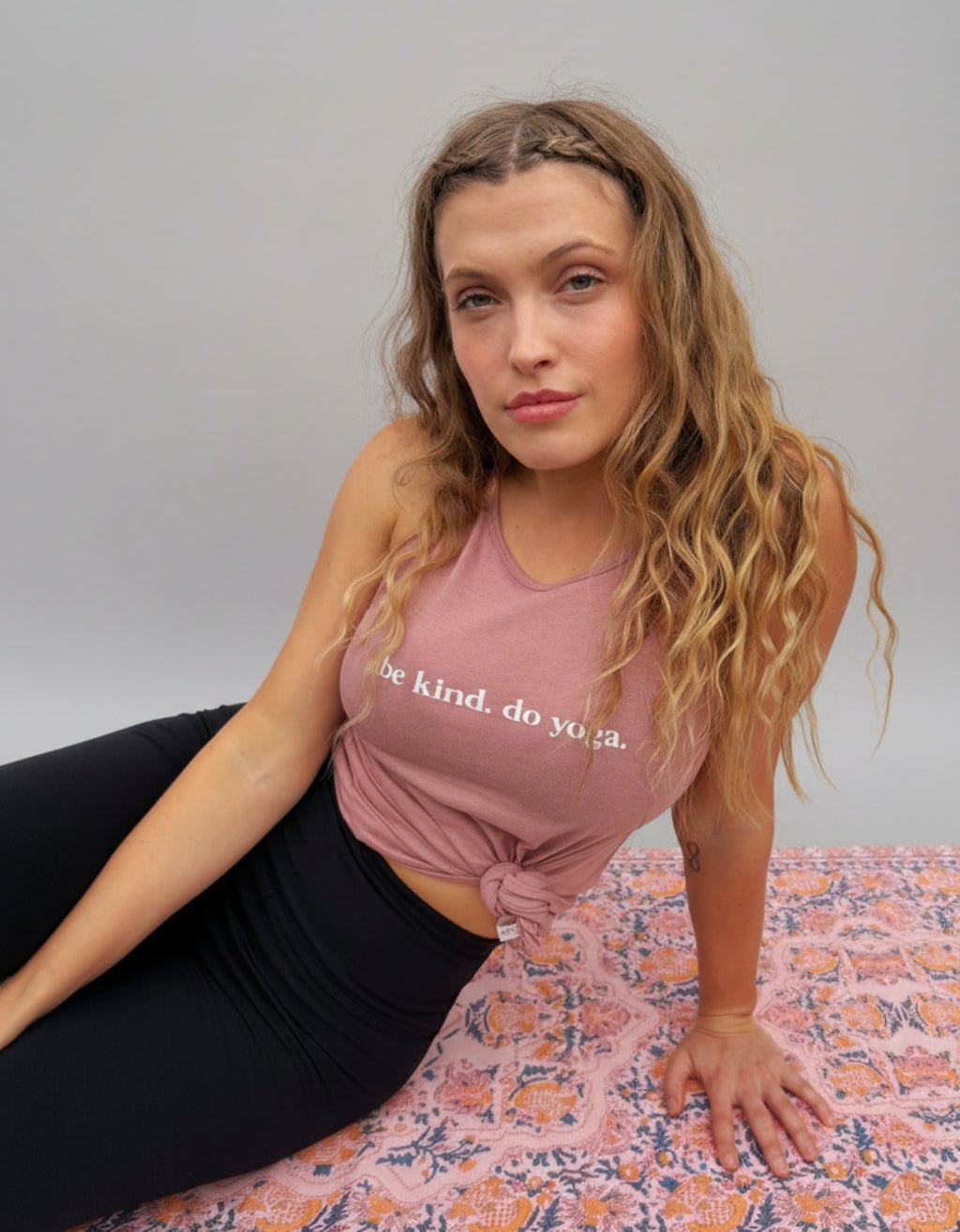 Be Kind Singlet - Clay - Yogi Peace Club - YOGA SINGLET