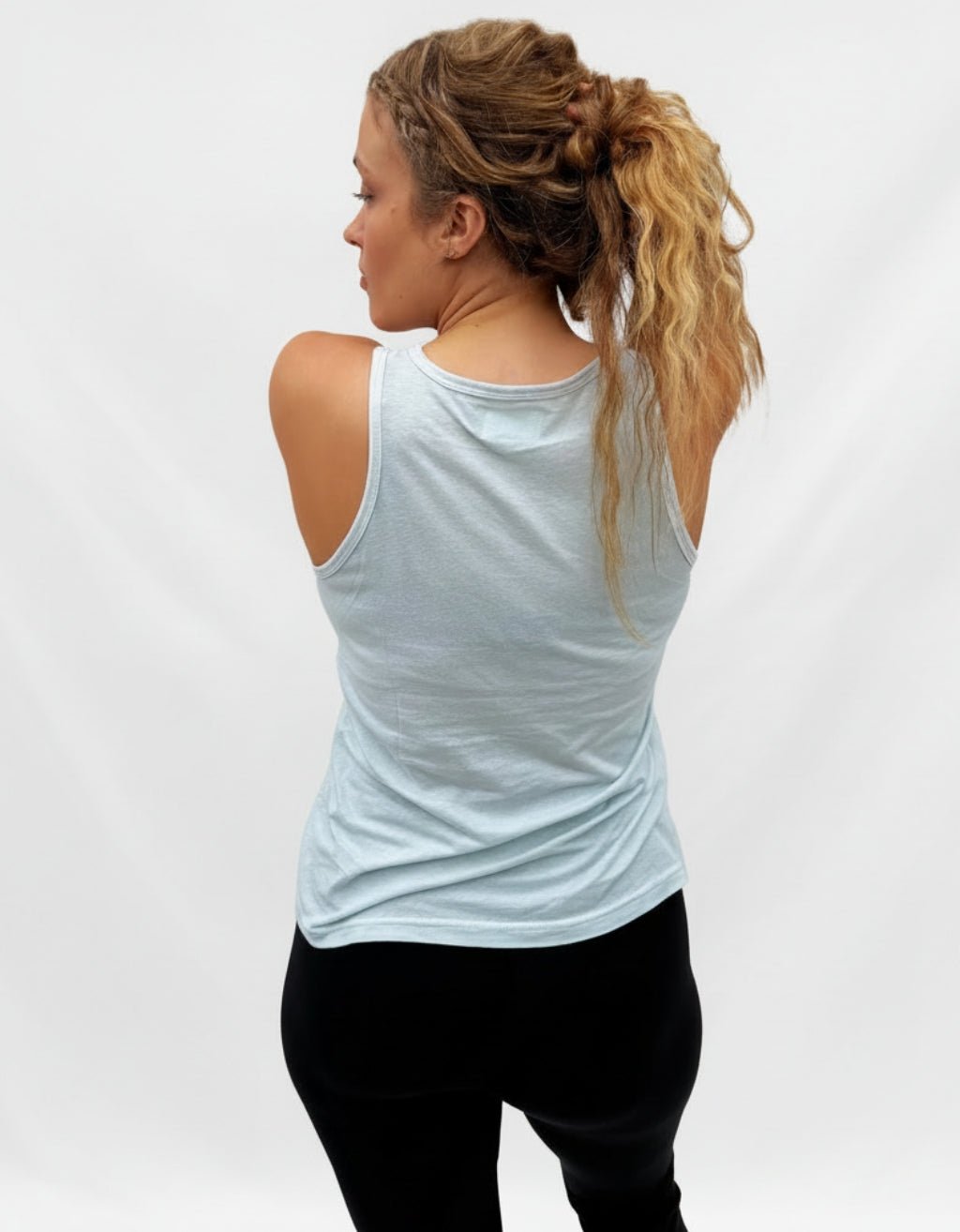 Be Kind Singlet - Mist Blue - Yogi Peace Club - YOGA SINGLET