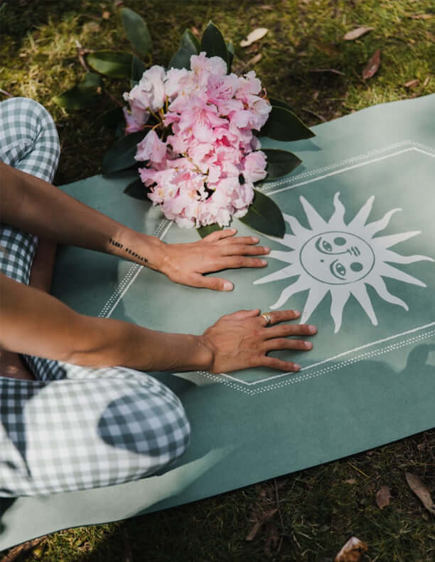 Ceremony Sage Yoga Mat + Strap - Yogi Peace Club - Yoga Mat