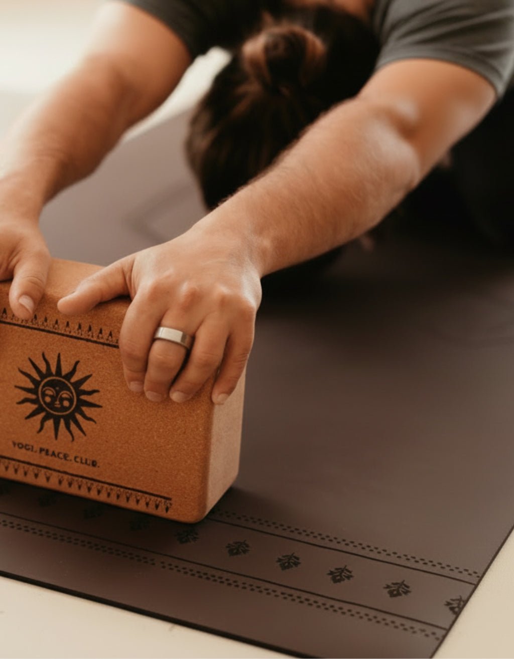 Deluxe Choc Yoga Mat 5 mm - Yogi Peace Club - YOGA MAT