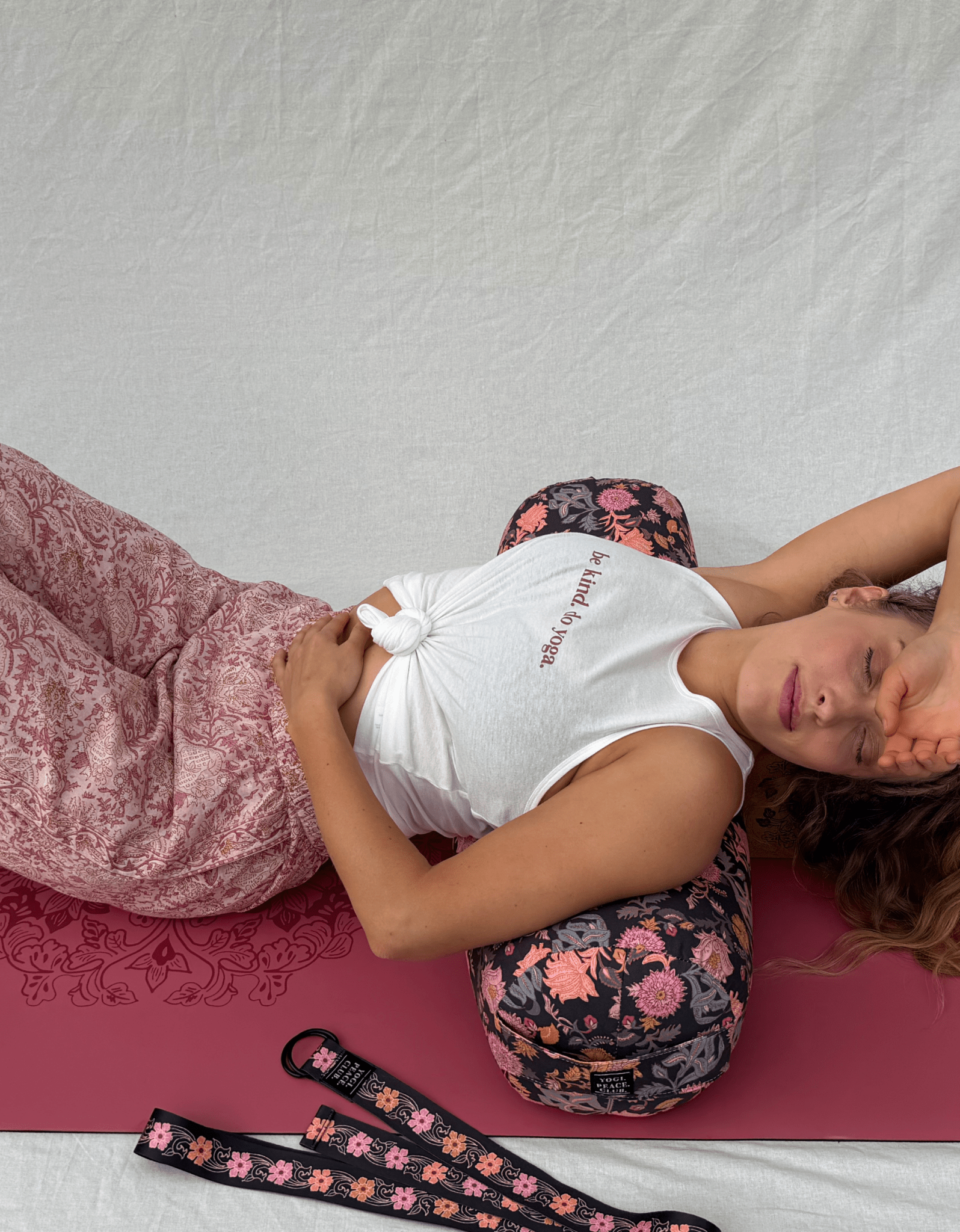 Ultimate Yoga Gift Pack - Lotus Bloom - Yogi Peace Club - Yoga Accessories