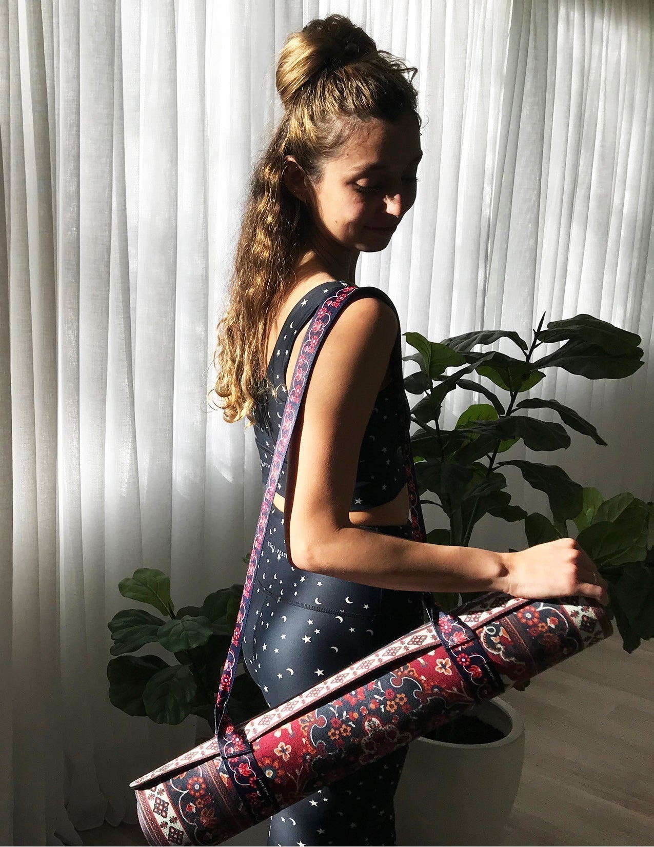 Yoga Strap - Mantra Red - Yogi Peace Club - Yoga Strap